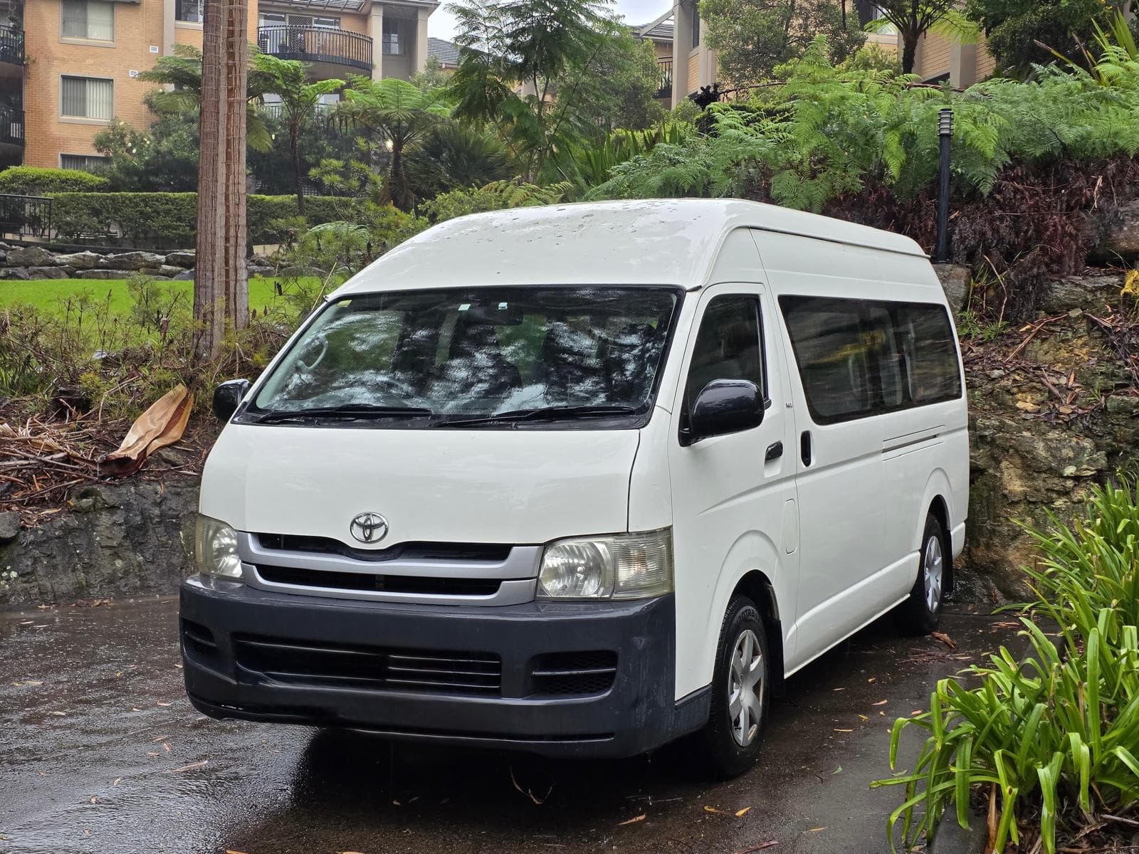 2008 Toyota Hiace Van